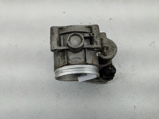 2002-2005 Bmw 325i Throttle Body P/N:1354 7 515 Fits Fits 2002 2003 2004 2005 OEM Used Auto Parts