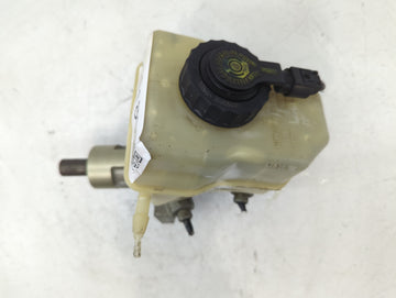 2006-2006 Bmw 330i Brake Master Cylinder