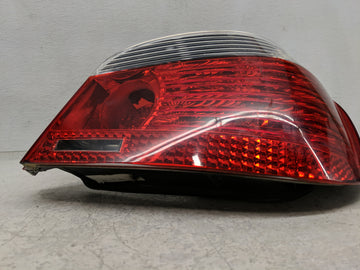 2004-2007 Bmw 525i Tail Light Assembly Passenger Right OEM Fits Fits 2004 2005 2006 2007 OEM Used Auto Parts