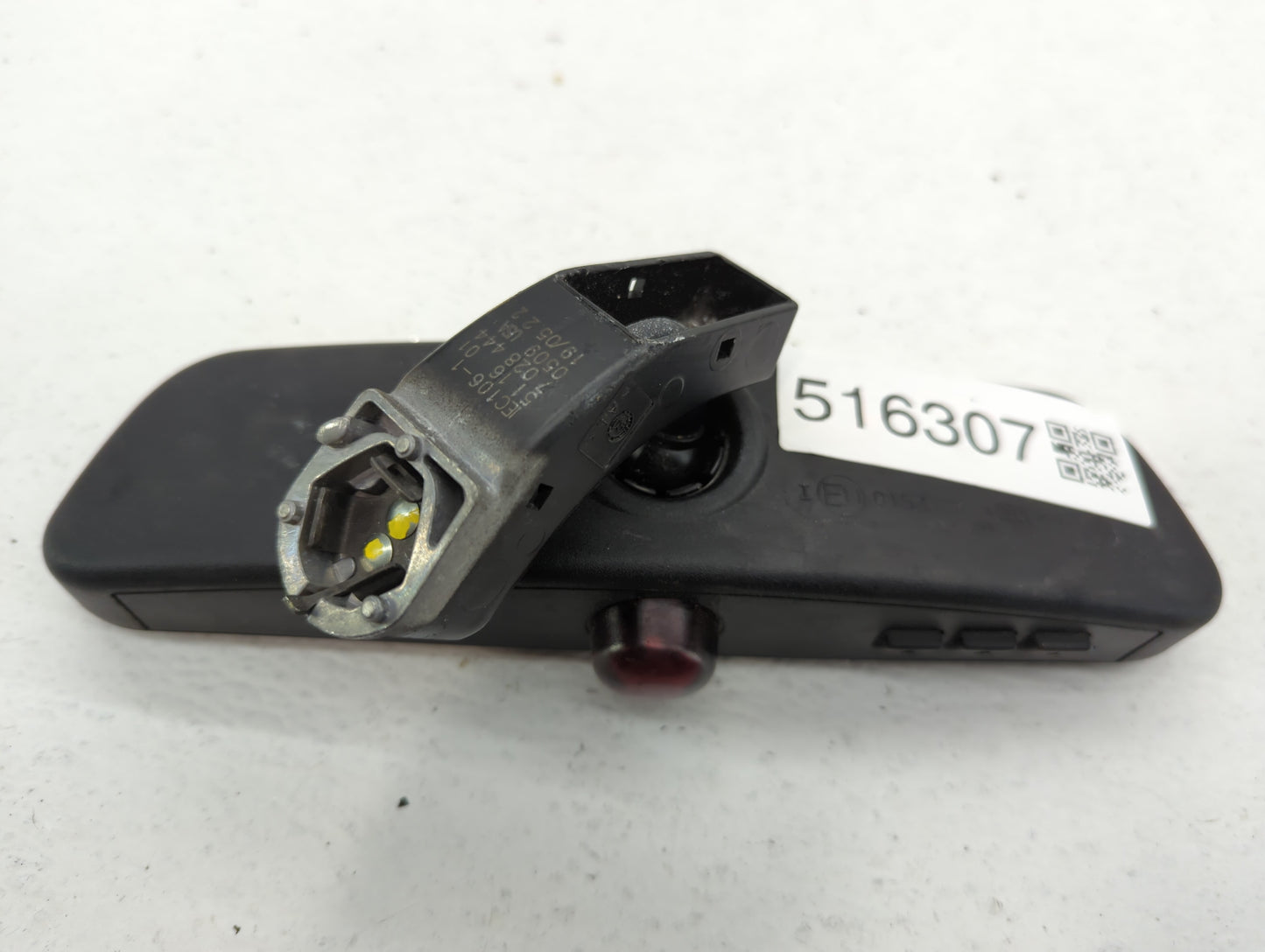 2006 Bmw 750i Interior Rear View Mirror Replacement OEM P/N:E11015313 E11015891, E11025891 Fits OEM Used Auto Parts - Oemuse