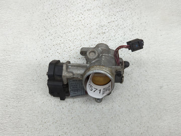 2006-2010 Bmw M6 Throttle Body P/N:737982Z6 7836160, 91775340/02 Fits Fits 2006 2007 2008 2009 2010 OEM Used Auto Parts