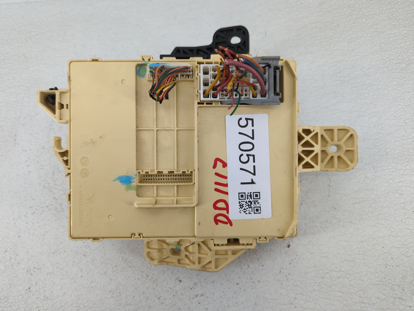 2005-2007 Buick Terraza Fusebox Fuse Box Panel Relay Module P/N:91950-C2070 6351-1432, 15791555 Fits Fits 2005 2006 2007 200