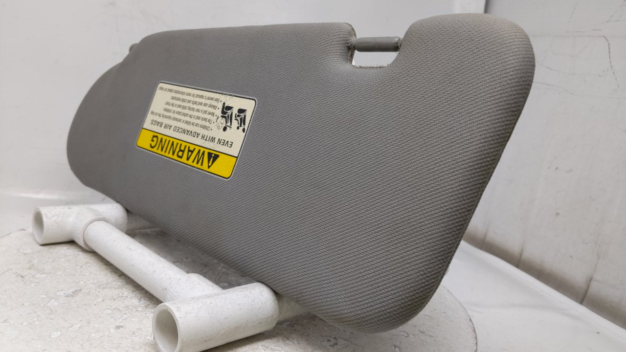 2006 Cadillac Dts Sun Visor Shade Replacement Passenger Right Mirror Fits OEM Used Auto Parts - Oemusedautoparts1.com