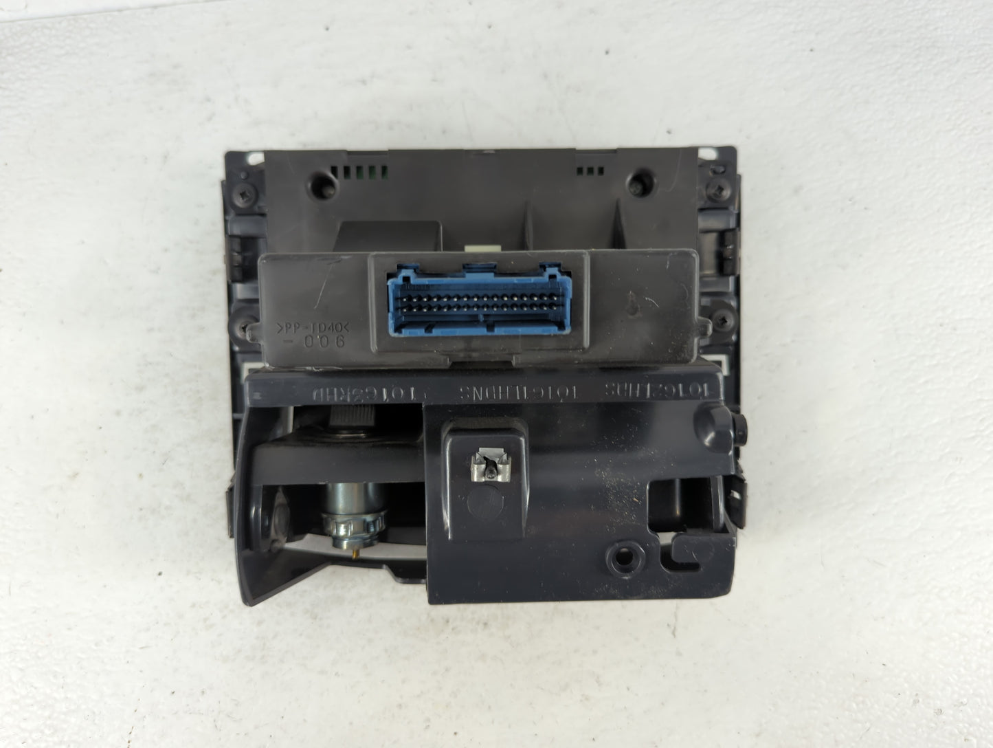 2005-2006 Cadillac Srx Climate Control Module Temperature AC/Heater Replacement P/N:15233494 Fits Fits 2005 2006 OEM Used Au