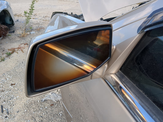 2004-2006 Cadillac Srx Driver Side View Mirror - Left Door Mirror OEM Used