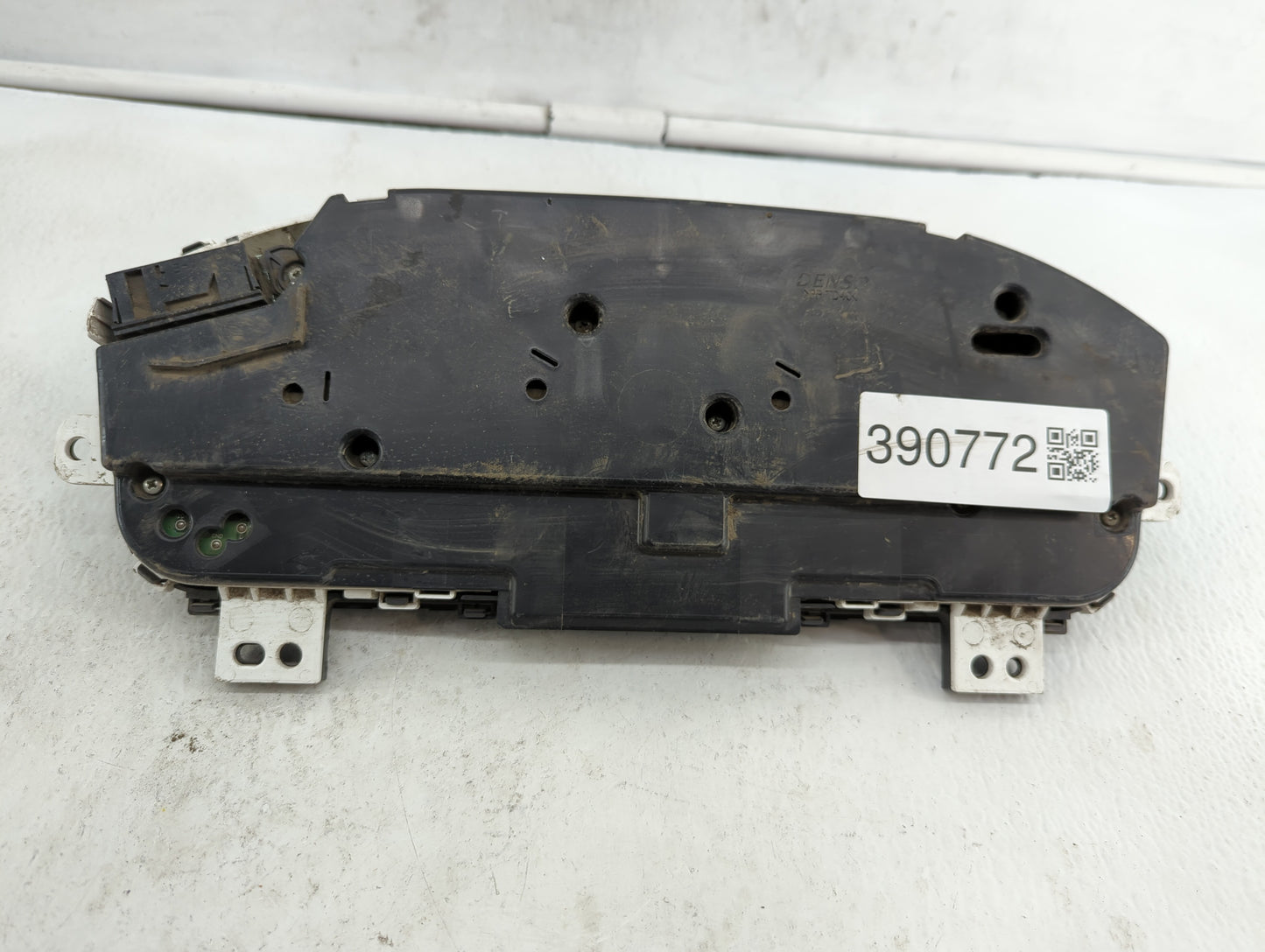 2006 Cadillac Sts Instrument Cluster Speedometer Gauges P/N:10382309 15926684, 15826684 Fits OEM Used Auto Parts - Oemusedau