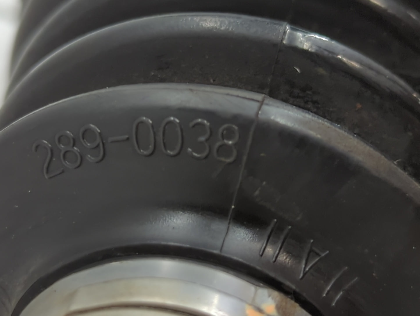 2005-2011 Cadillac Sts Axle Shaft Front Driver Cv C/v - Oemusedautoparts1.com