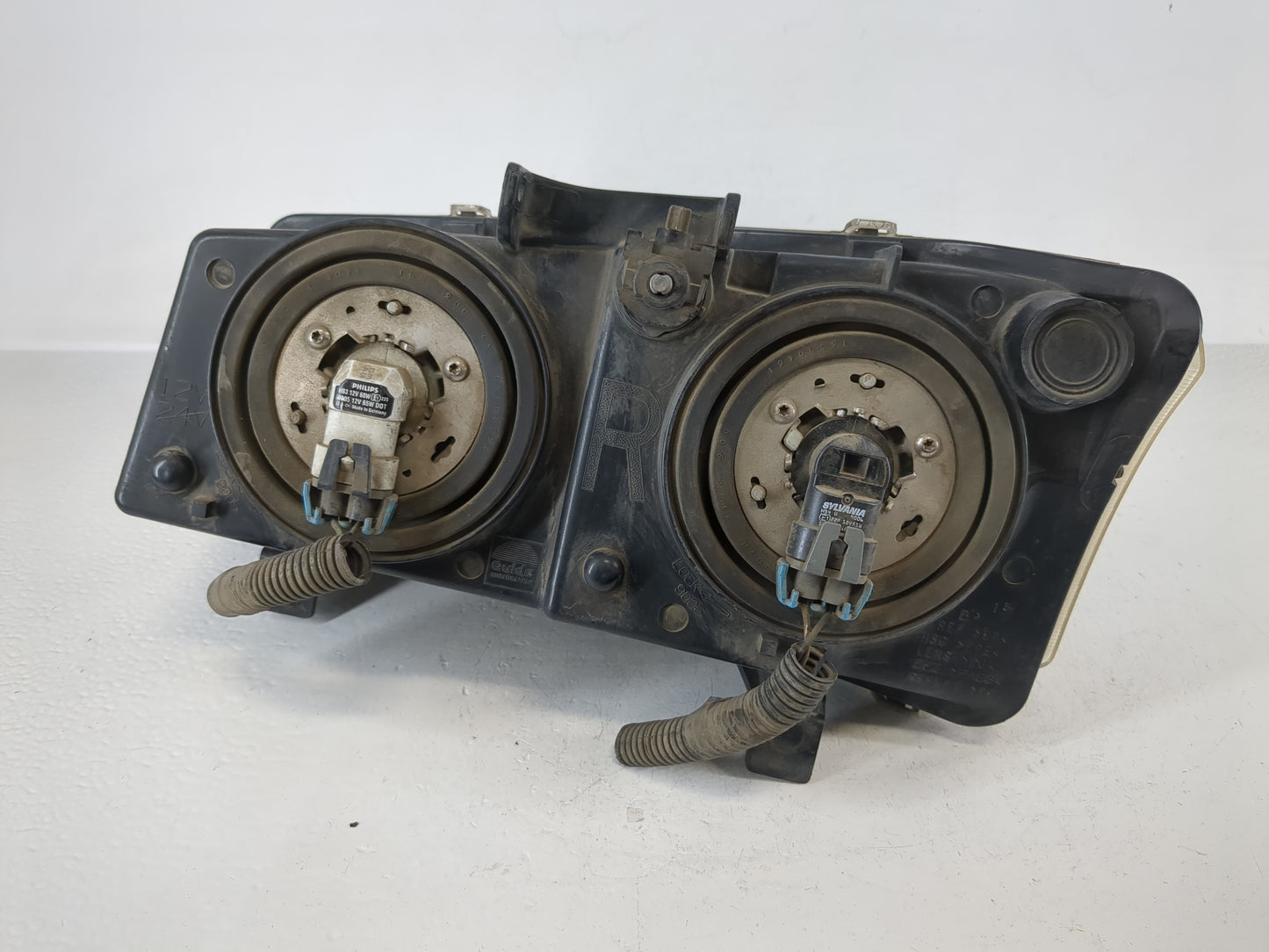 2005 Avalanche 1500 Passenger Right Oem Head Light Headlight Lamp - Oemusedautoparts1.com