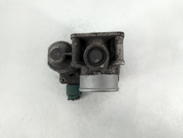2003-2006 Chevrolet Avalanche 1500 Throttle Body P/N:>PBT-GF30< Fits Fits 2003 2004 2005 2006 2007 OEM Used Auto Parts