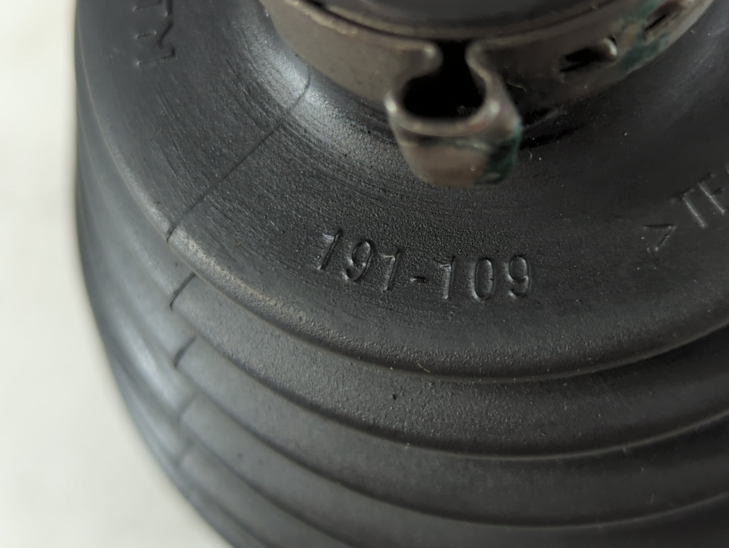 2006-2008 Chevrolet Corvette Axle Shaft Front Passenger Cv C/v - Oemusedautoparts1.com