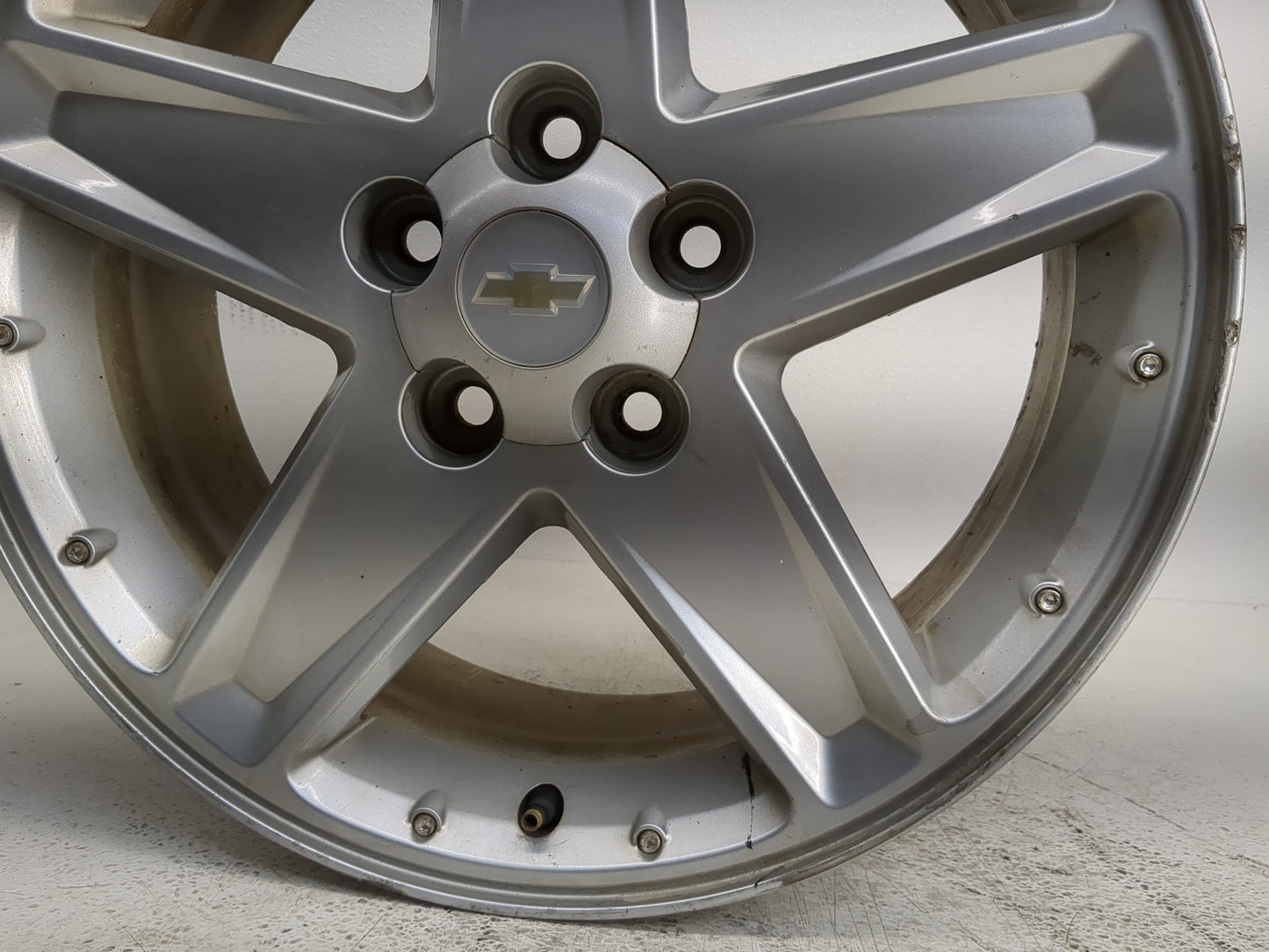 2005-2006 Chevrolet Equinox Oem Wheel Rim - Oemusedautoparts1.com
