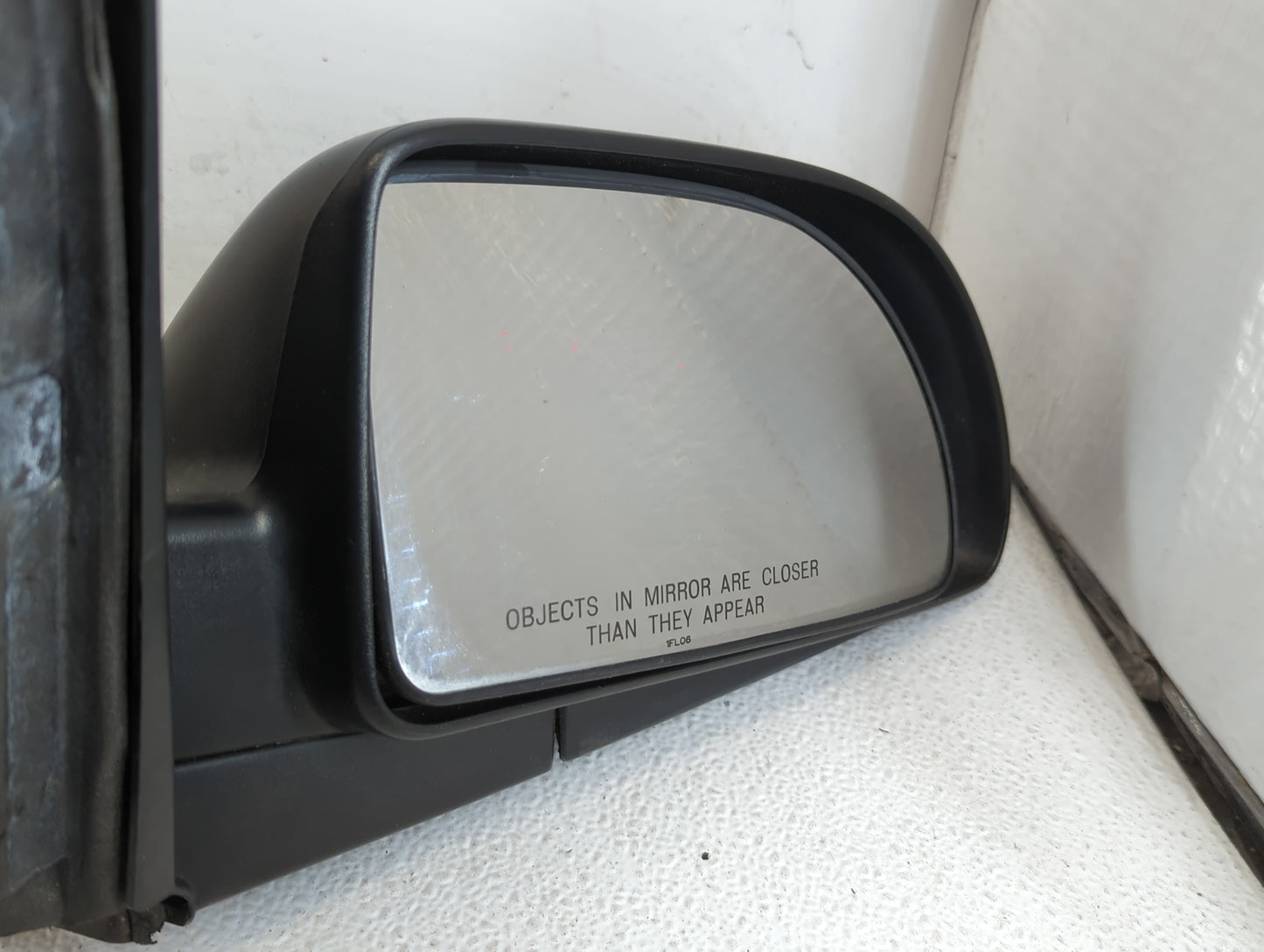 2005-2009 Chevrolet Equinox Passenger Side View Mirror - Right Door Mirror OEM Used - Oemusedautoparts1.com