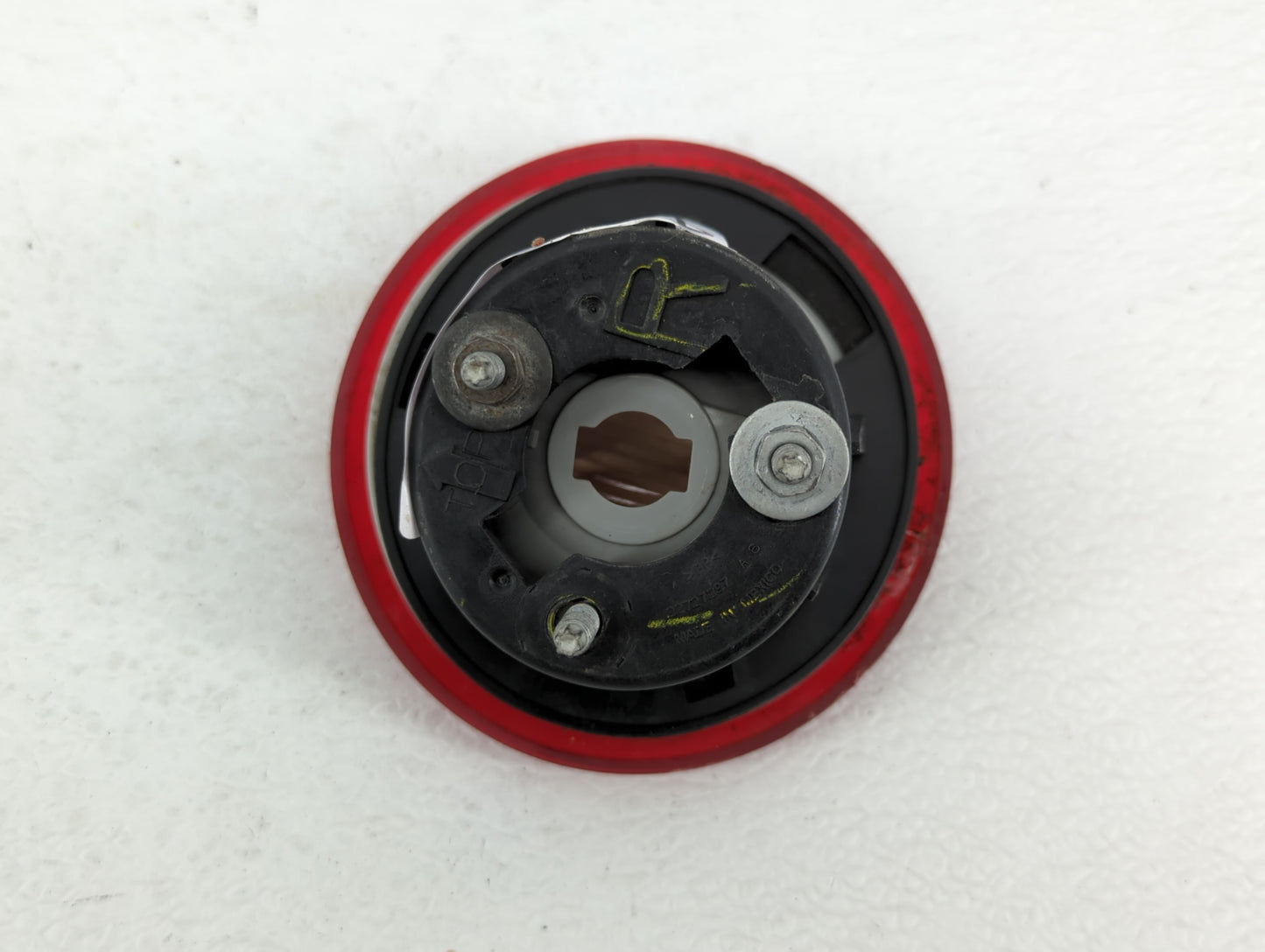 2006-2011 Chevrolet Hhr Tail Light Assembly Passenger Right OEM P/N:22727297 16532494 Fits Fits 2006 2007 2008 2009 2010 201