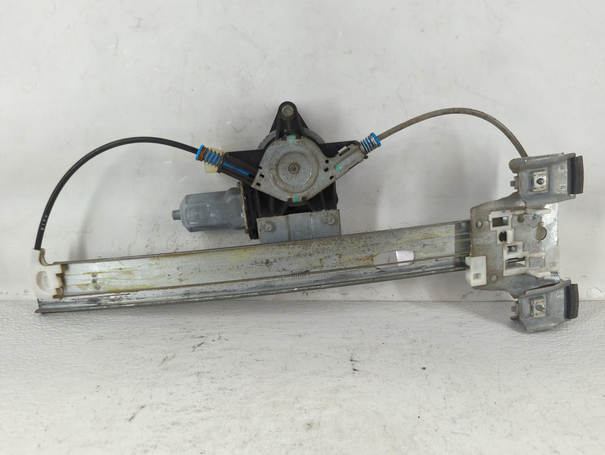 2006-2011 Chevrolet Hhr Driver Left Rear Window Regulator 692146 - Oemusedautoparts1.com