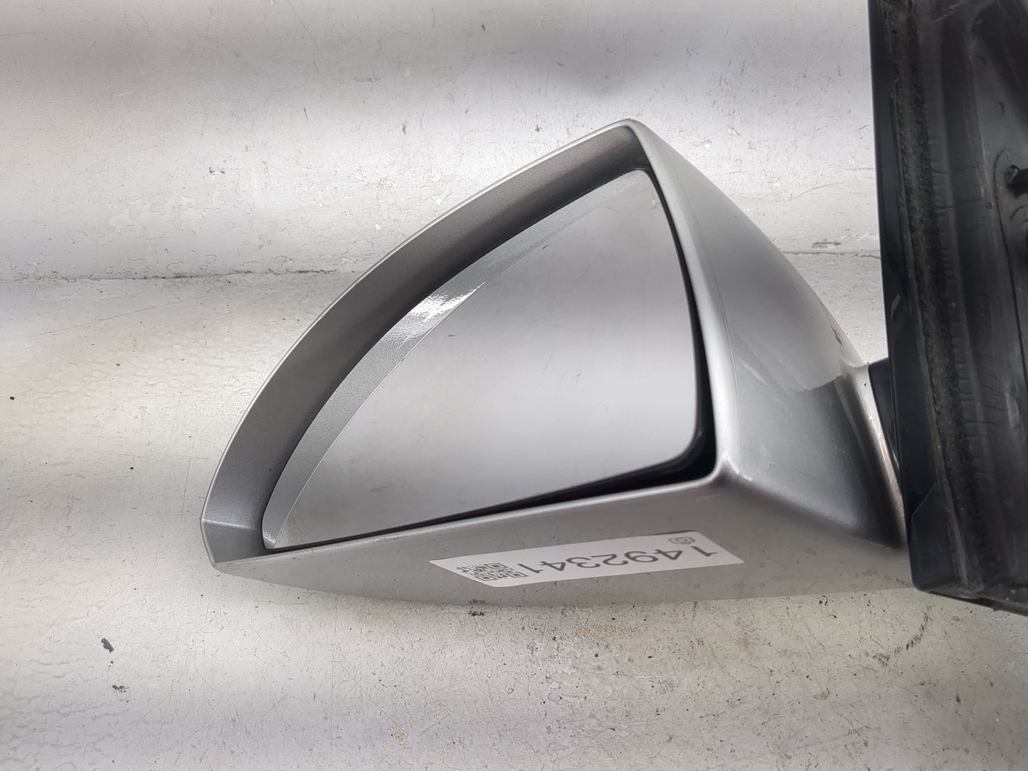2006-2016 Chevrolet Impala Driver Side View Mirror - Left Door Mirror OEM Used - Oemusedautoparts1.com