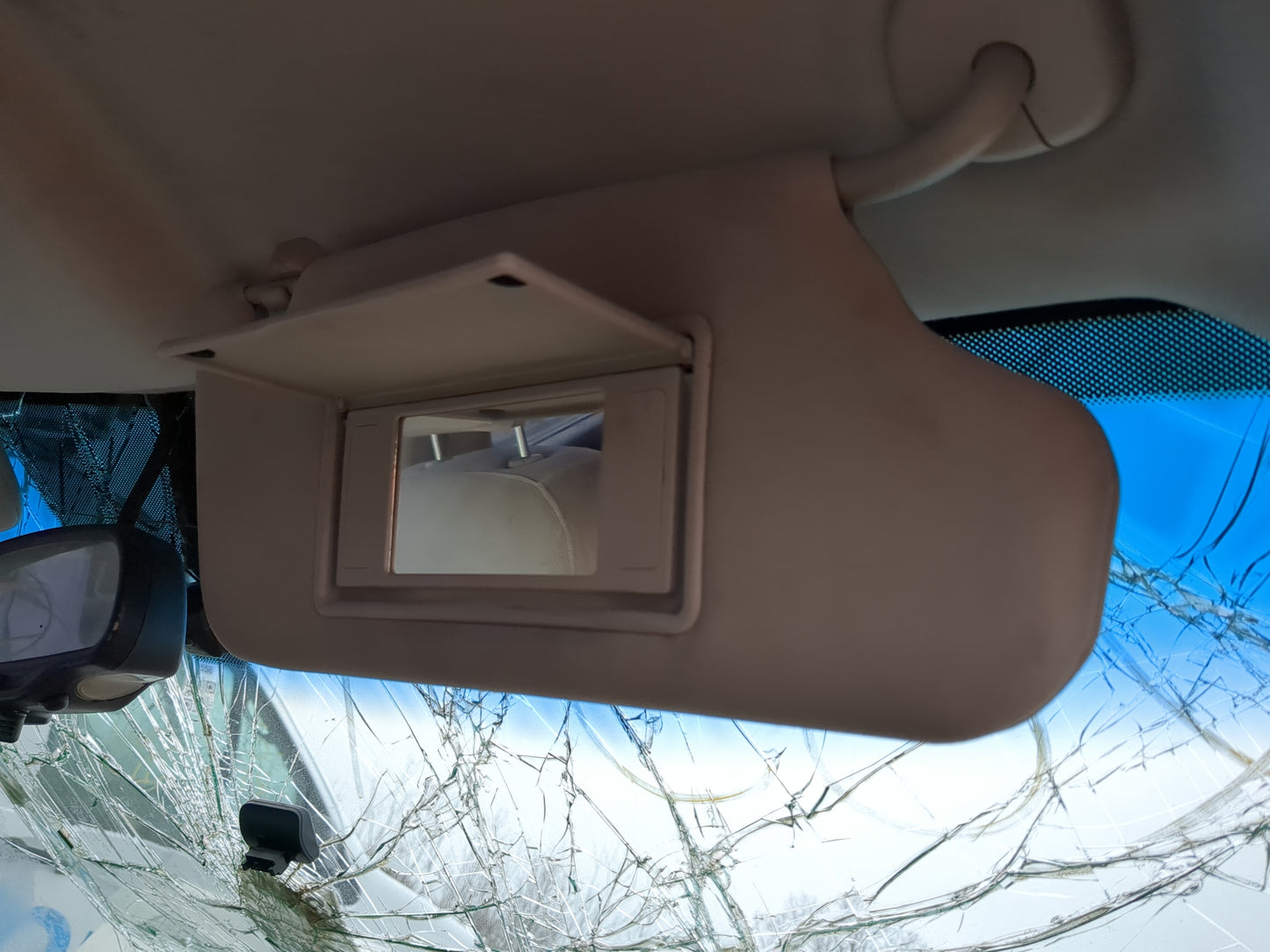 2006-2016 Chevrolet Impala Sun Visor Shade Replacement Passenger Right Mirror Fits OEM Used Auto Parts - Oemusedautoparts1.c