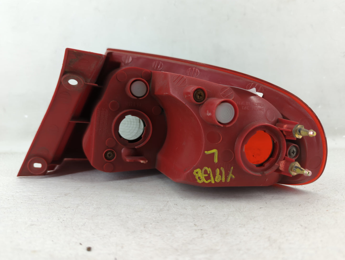 2004-2007 Chevrolet Optra Tail Light Assembly Driver Left OEM P/N:20-1192L Fits Fits 2004 2005 2006 2007 OEM Used Auto Parts