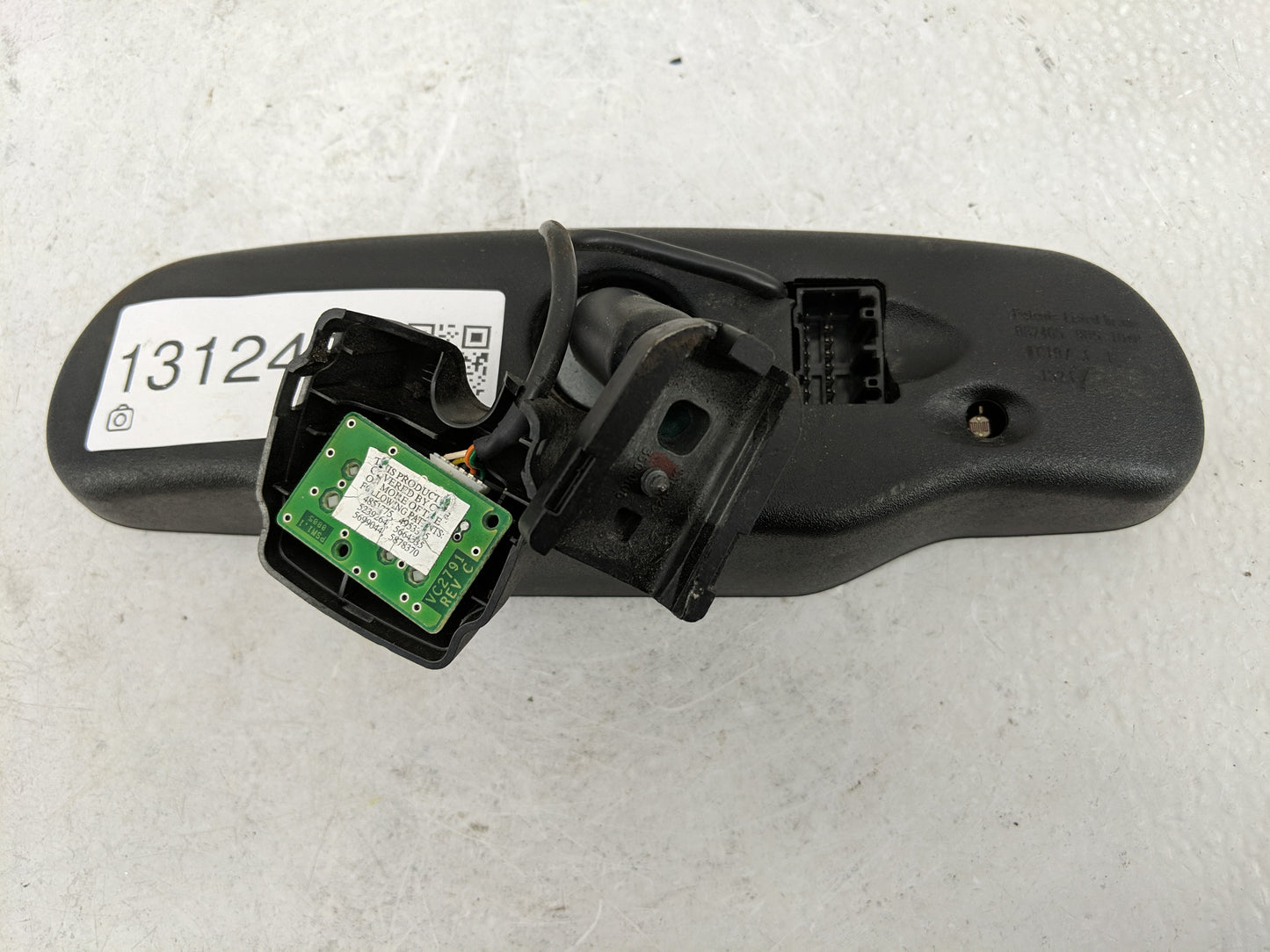 2006 Chevrolet Silverado Interior Rear View Mirror Replacement OEM P/N:15176973 Fits OEM Used Auto Parts - Oemusedautoparts1