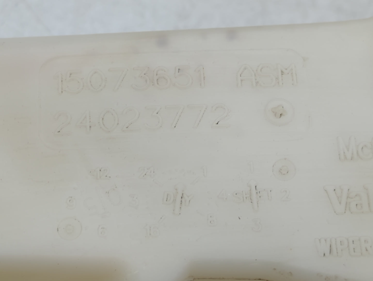 2006 Silverado 1500 Windshield Washer Fluid Reservoir Bottle Oem - Oemusedautoparts1.com