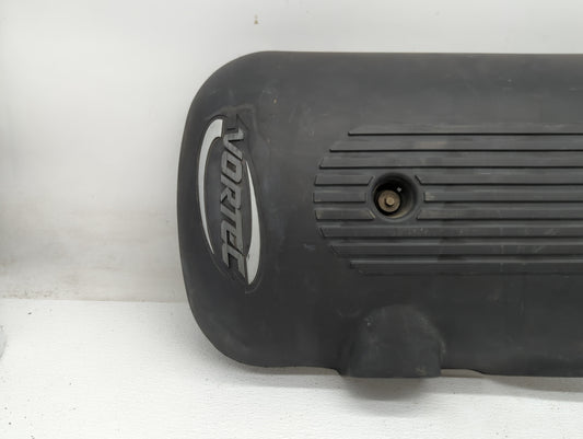 2006 Chevrolet Silverado 2500 Engine Cover