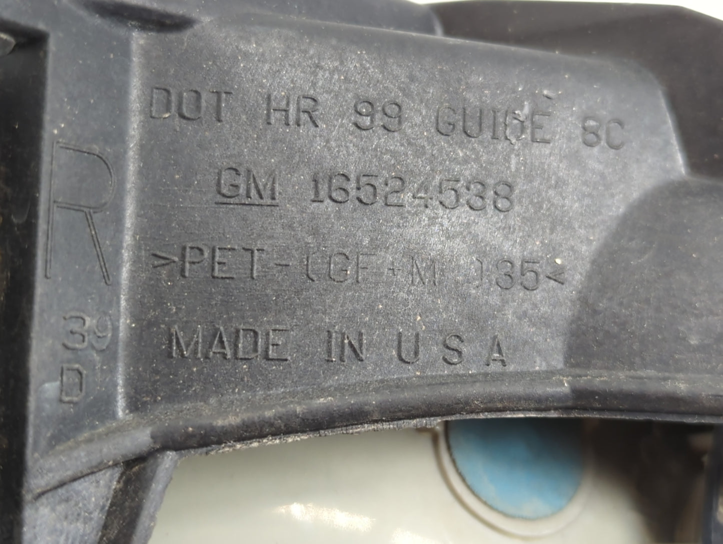 2000 Suburban 1500 Passenger Right Oem Head Light Headlight Lamp - Oemusedautoparts1.com