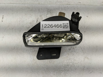 2002-2006 Chevrolet Tahoe Passenger Right Oem Front Light Lamp