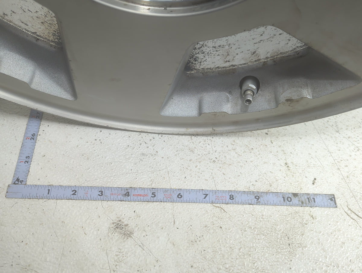 2006 Chevrolet Tahoe Oem Wheel Rim 1401823 - Oemusedautoparts1.com