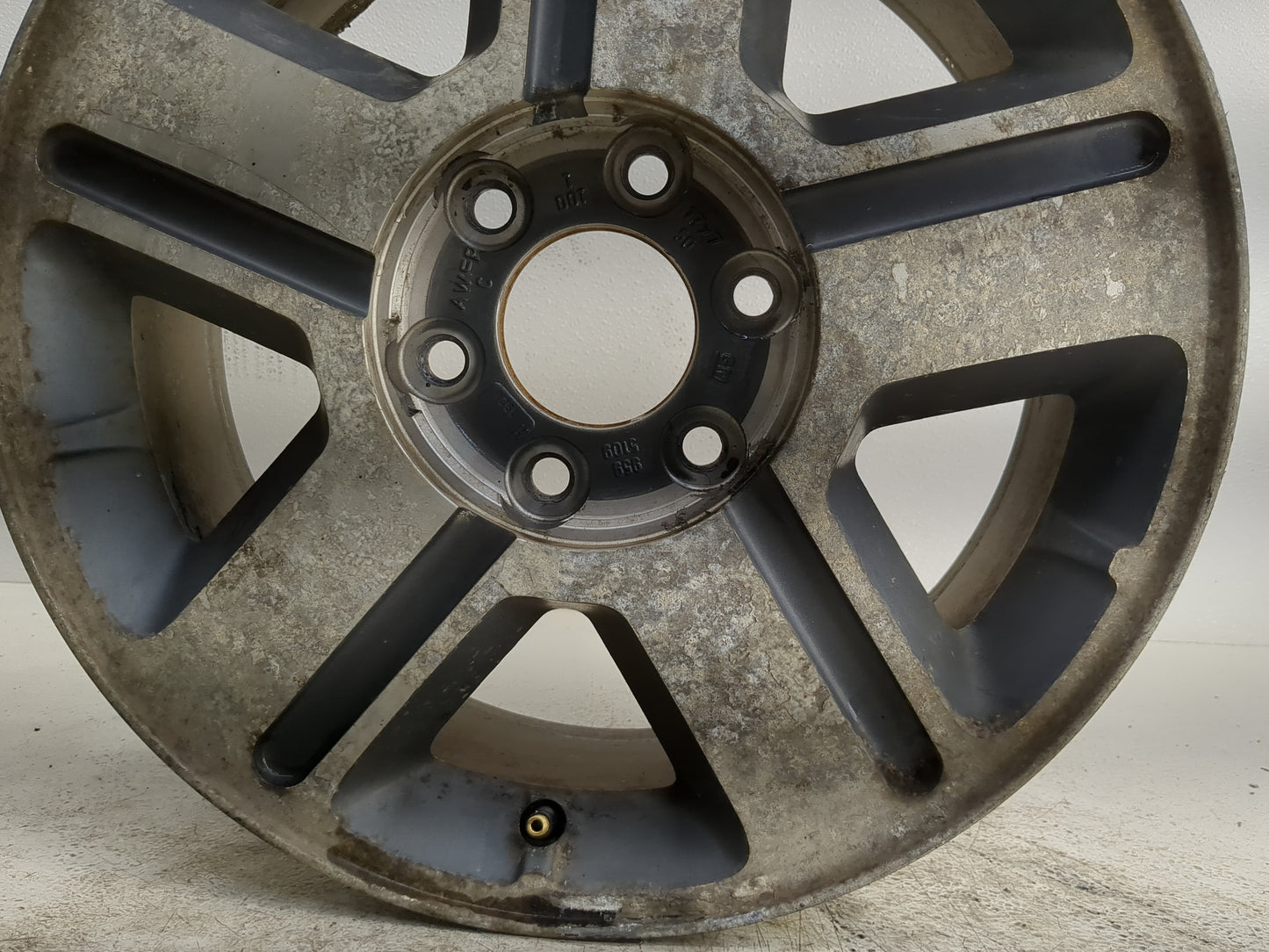 2004-2008 Chevrolet Trailblazer Oem Wheel Rim - Oemusedautoparts1.com