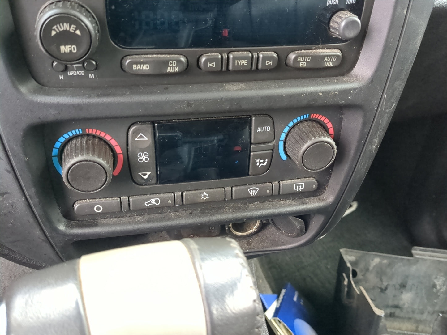 2002-2009 Chevrolet Trailblazer Climate Control Module Temperature AC/Heater Replacement Fits OEM Used Auto Parts - Oemuseda