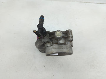 2003-2007 Chevrolet Trailblazer Throttle Body P/N:205 06F 1553 Fits Fits 2003 2004 2005 2006 2007 OEM Used Auto Parts