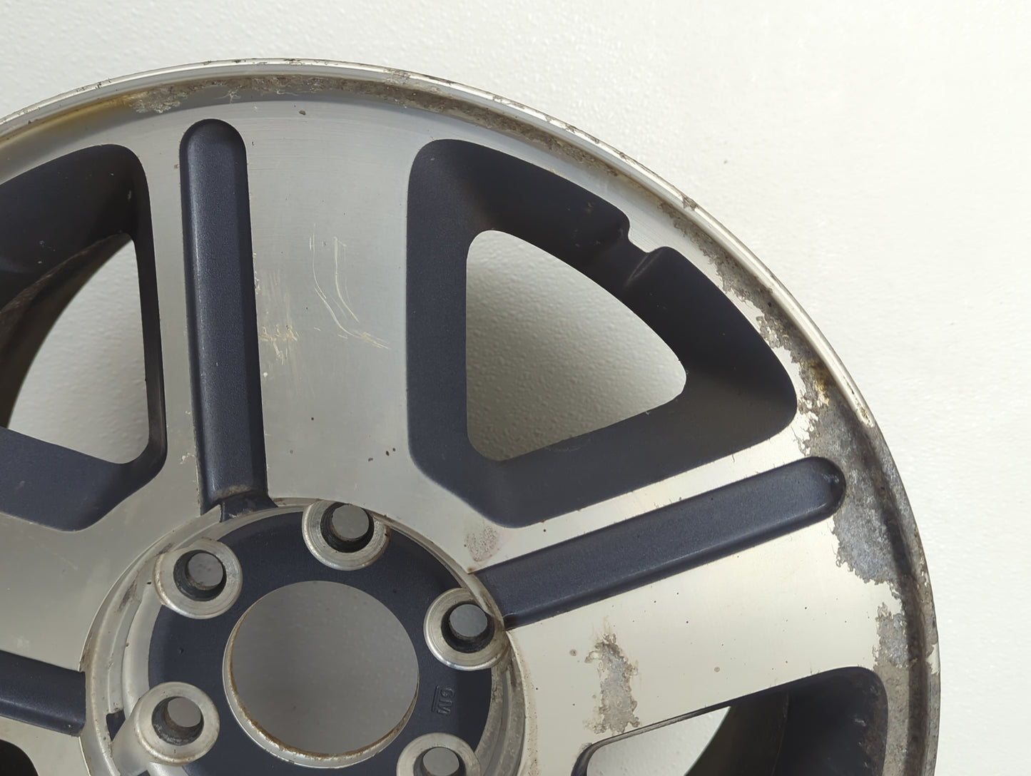 2004-2006 Chevrolet Trailblazer Ext Oem Wheel Rim 883702 - Oemusedautoparts1.com