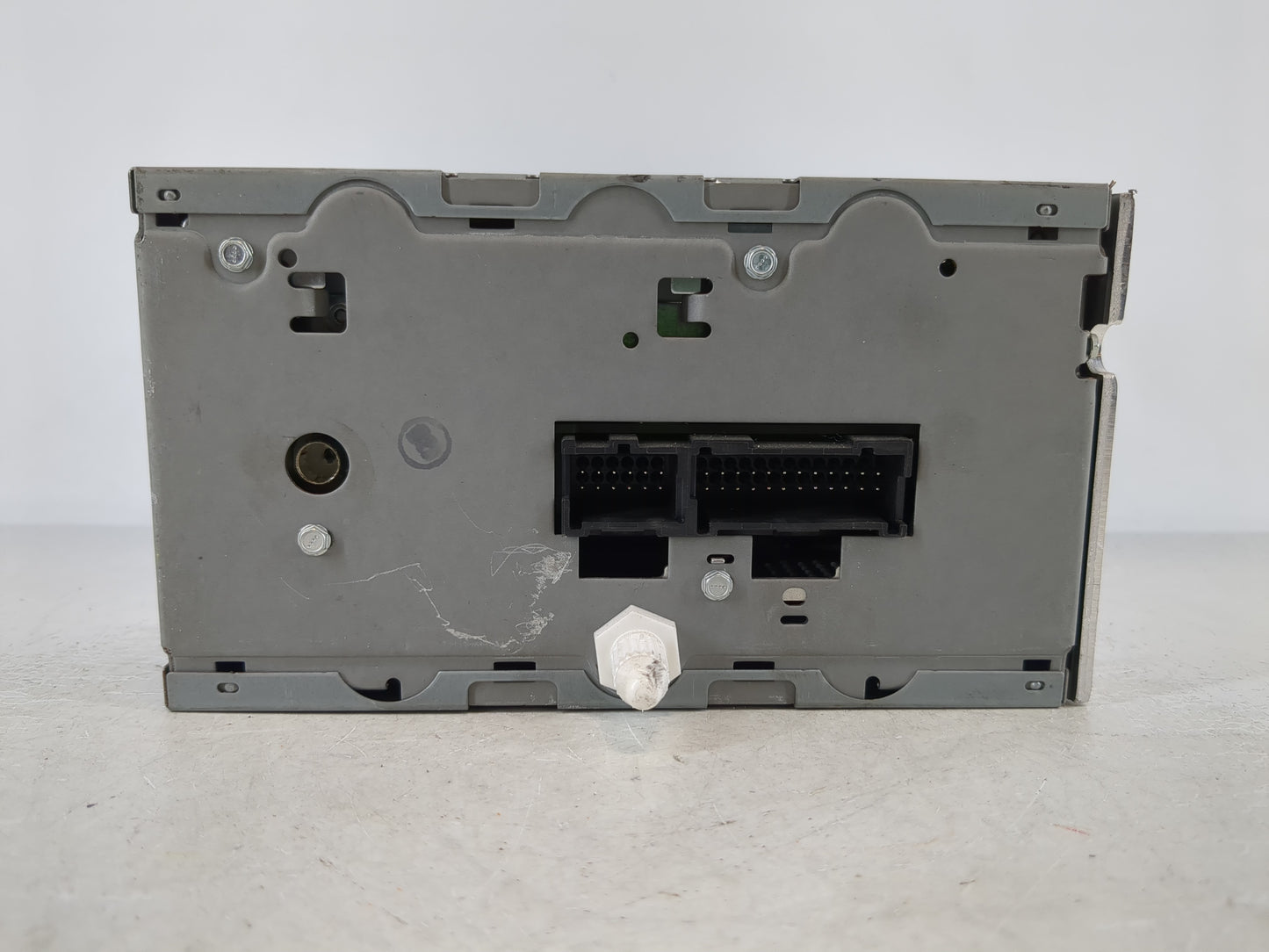 2006 Chevrolet Trail Blazer Radio AM FM Cd Player Receiver Replacement P/N:15850275 Fits Fits 2005 2007 2008 2009 OEM Used A