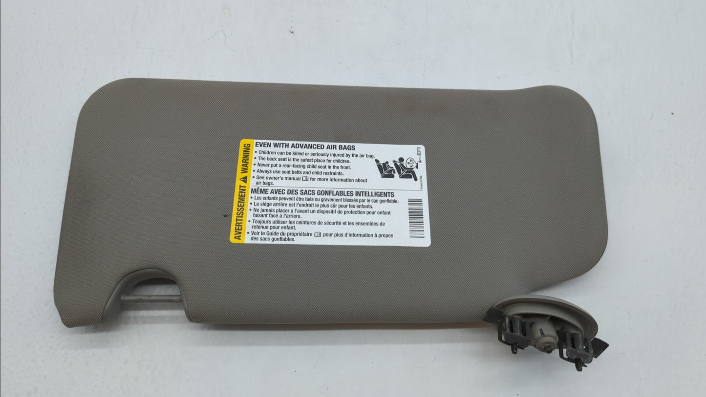 2005-2009 Chevrolet Uplander Sun Visor Shade Replacement Passenger Right Mirror Fits Fits 2005 2006 2007 2008 2009 OEM Used