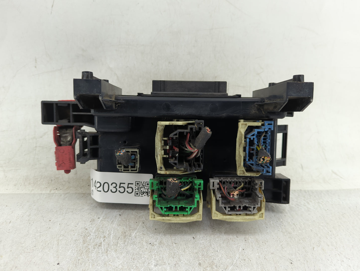 2006-2007 Chrysler 300 Fusebox Fuse Box Panel Relay Module P/N:7140-1914-30 Fits Fits 2006 2007 OEM Used Auto Parts - Oemuse