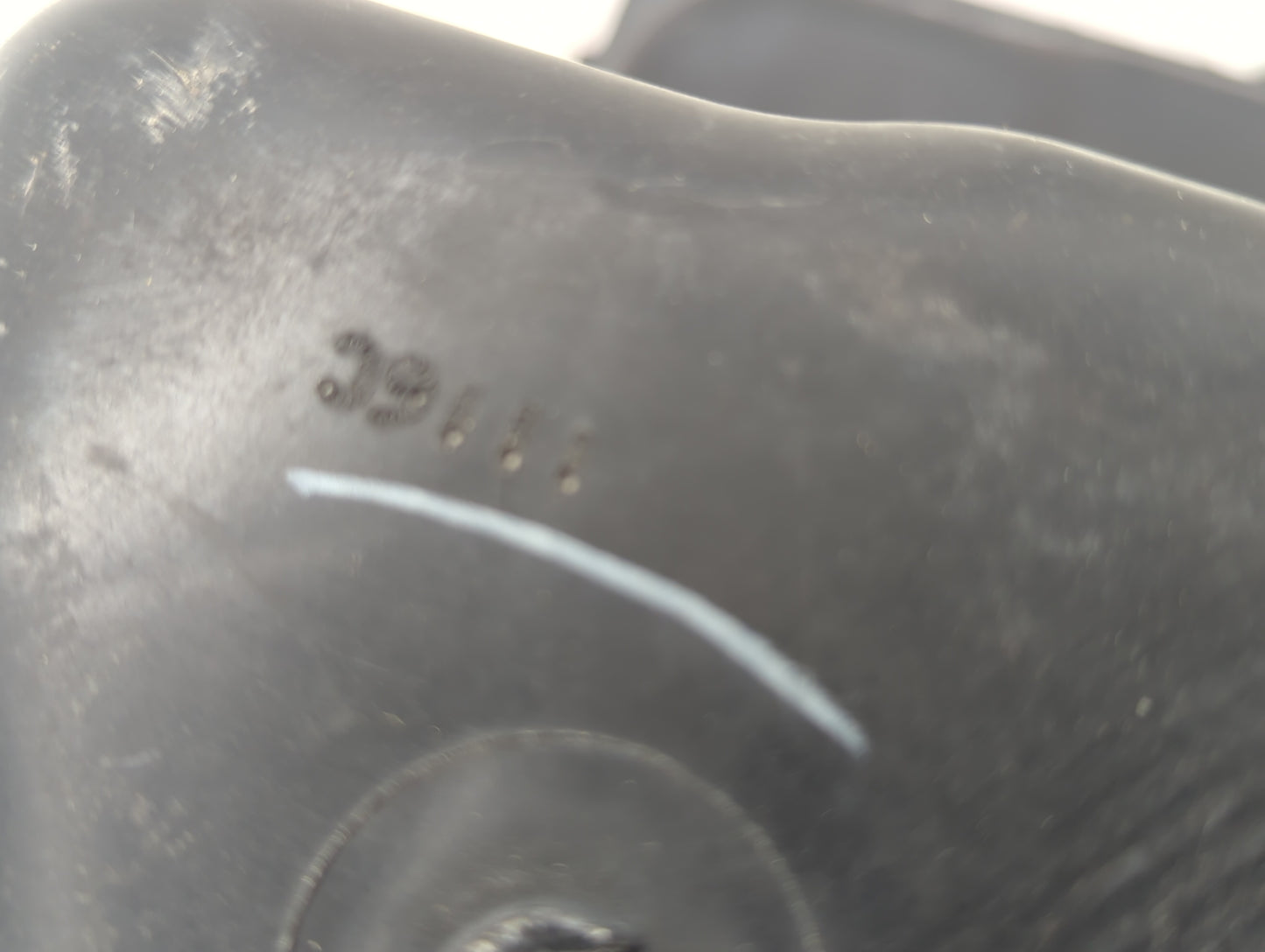 2005-2010 Chrysler 300 Air Cleaner Intake-duct Hose Tube - Oemusedautoparts1.com
