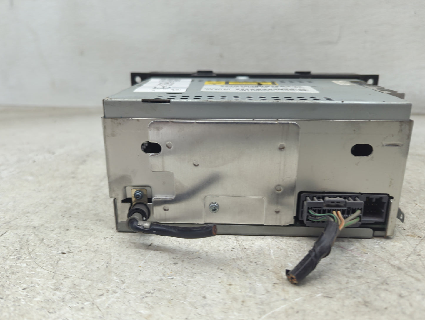 2005-2007 Chrysler 300 Radio AM FM Cd Player Receiver Replacement P/N:P05064071AG Fits Fits 2005 2006 2007 2008 2009 OEM Use