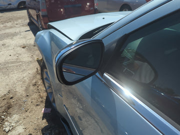 2006-2010 Chrysler 300 Driver Side View Mirror - Left Door Mirror OEM Used