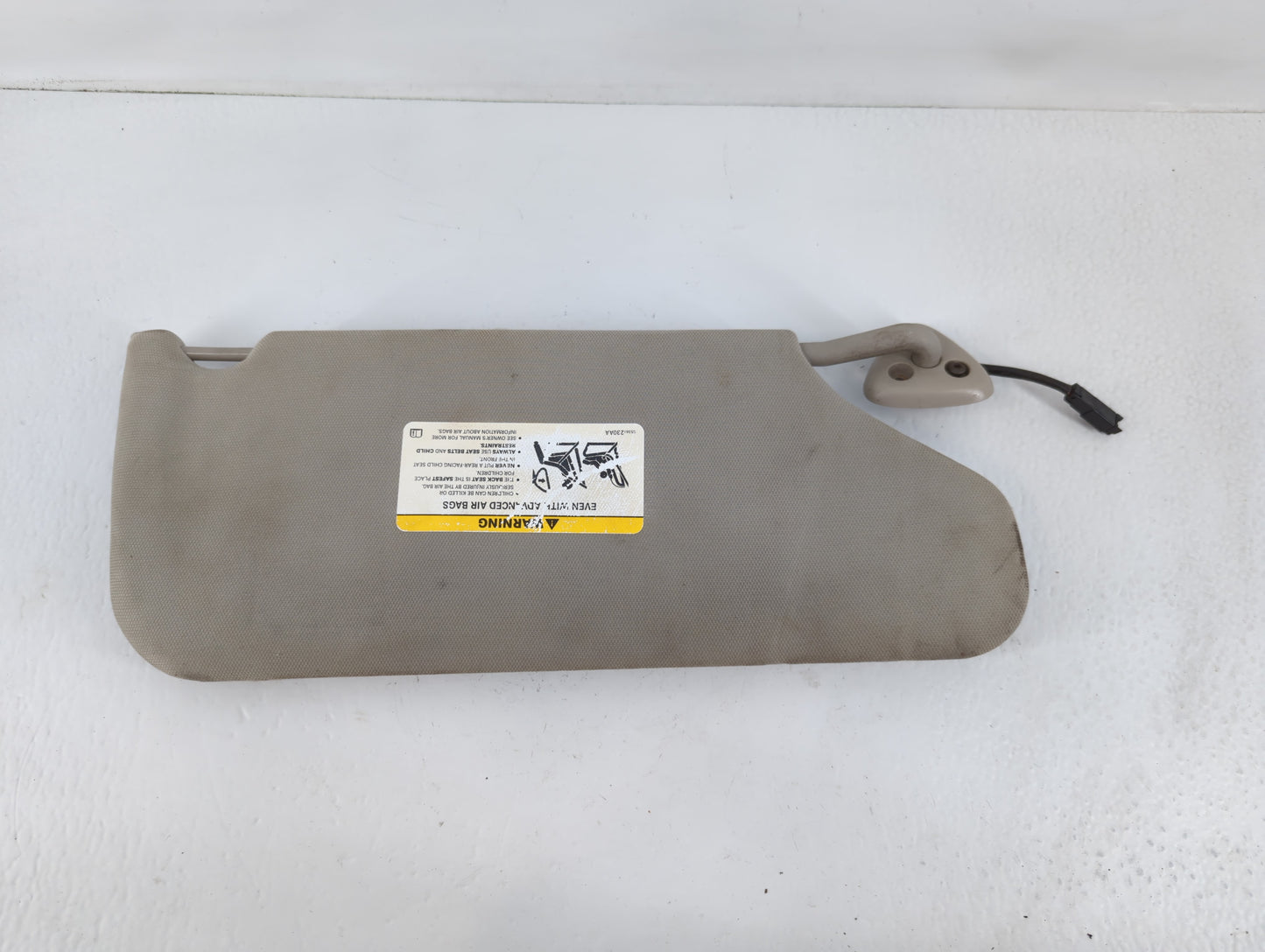 2005-2007 Chrysler 300 Sun Visor Shade Replacement Passenger Right Mirror Fits Fits 2005 2006 2007 OEM Used Auto Parts - Oem