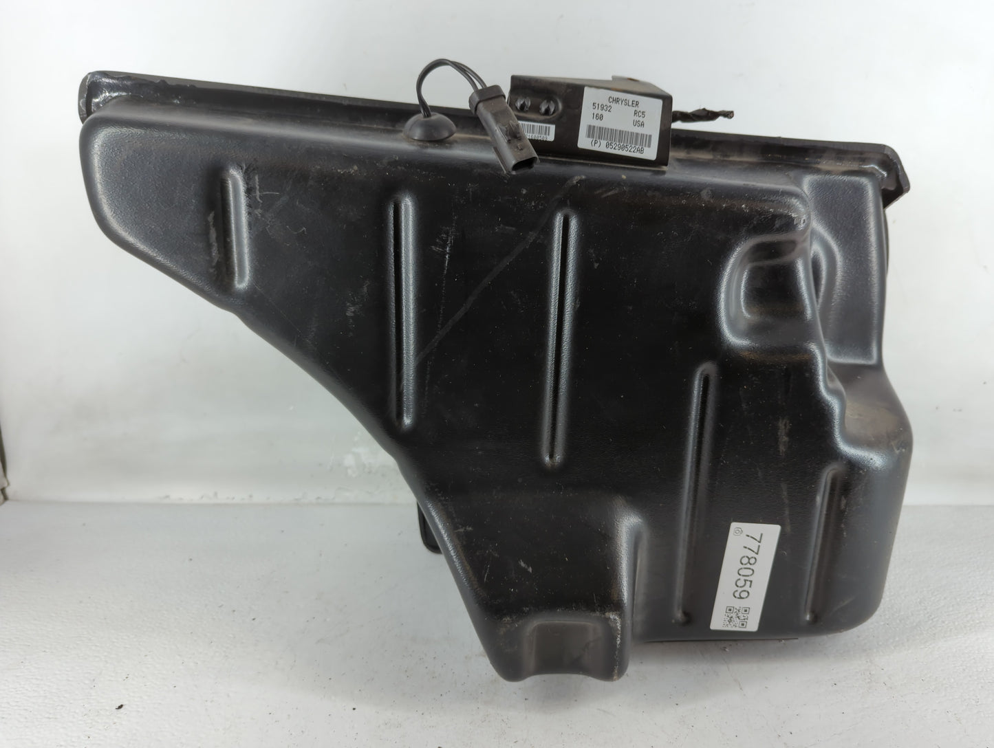2006 Chrysler 300 Speaker/subwoofer - Oemusedautoparts1.com