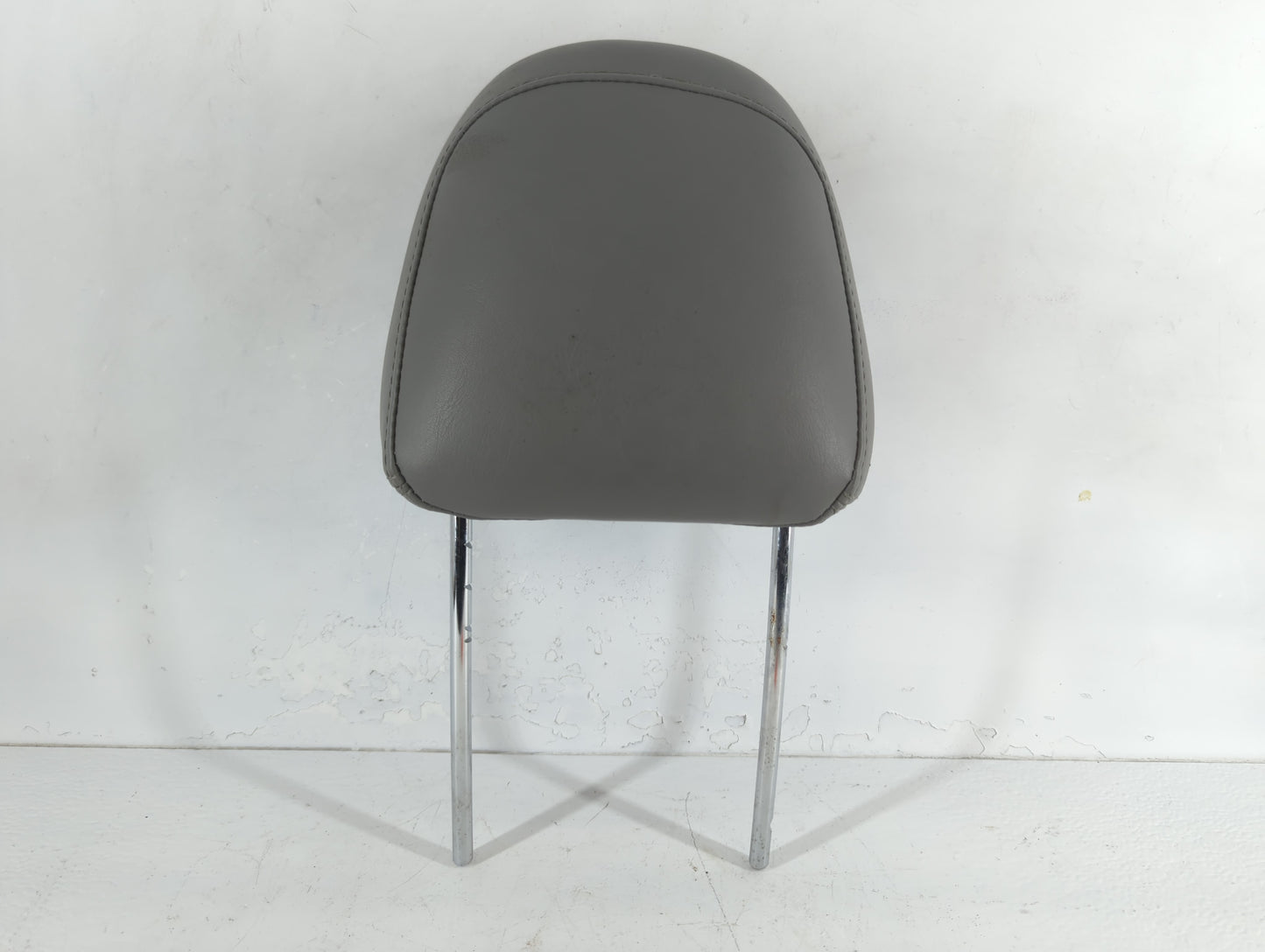 2006 Chrysler 300 Headrest Head Rest Front Driver Passenger Seat Fits OEM Used Auto Parts - Oemusedautoparts1.com