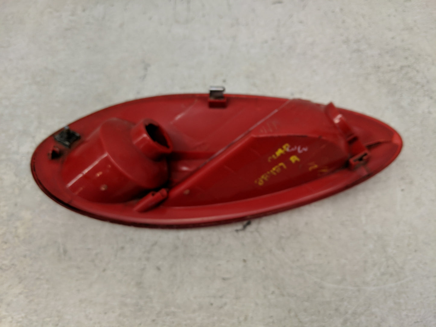 2006-2010 Chrysler Pt Cruiser Tail Light Assembly Passenger Right OEM P/N:223010-02 Fits Fits 2006 2007 2008 2009 2010 OEM U