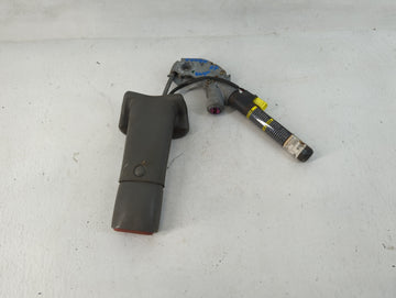 2005-2007 Dodge Caravan Passenger Front Seatbelt Buckle