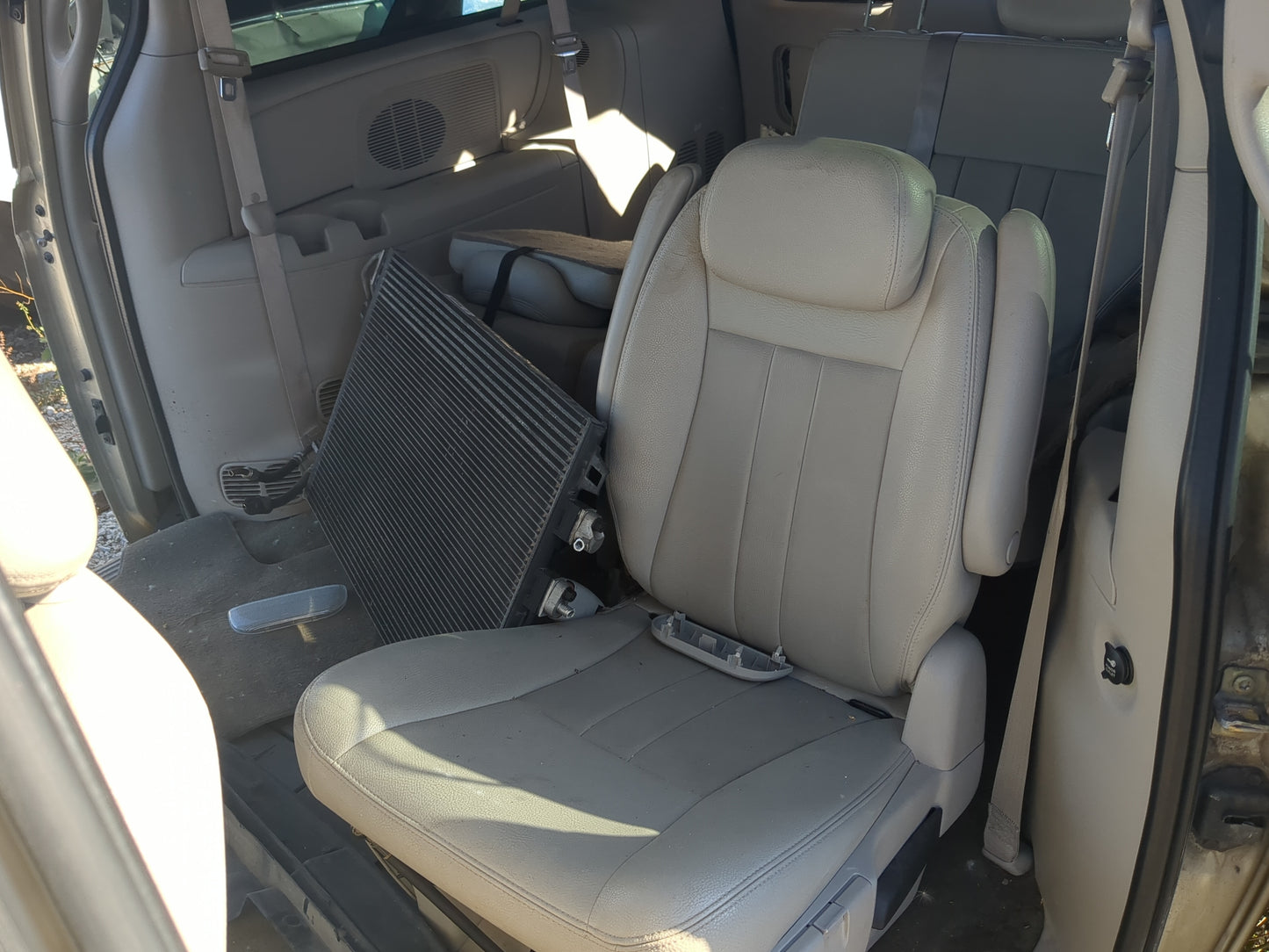 2006 Dodge Caravan 3rd Row Back Seat - Oemusedautoparts1.com