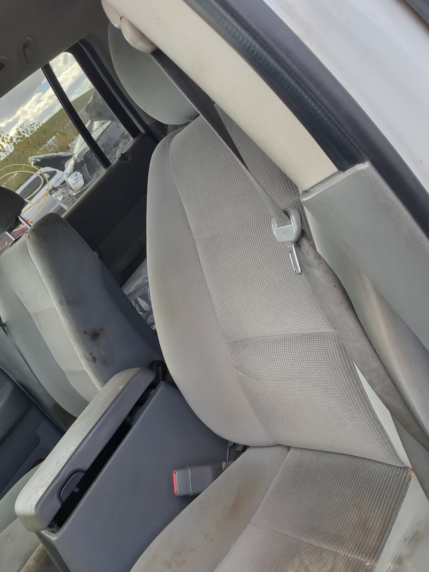 2004-2006 Dodge Durango Driver Front Seat Oem - Oemusedautoparts1.com