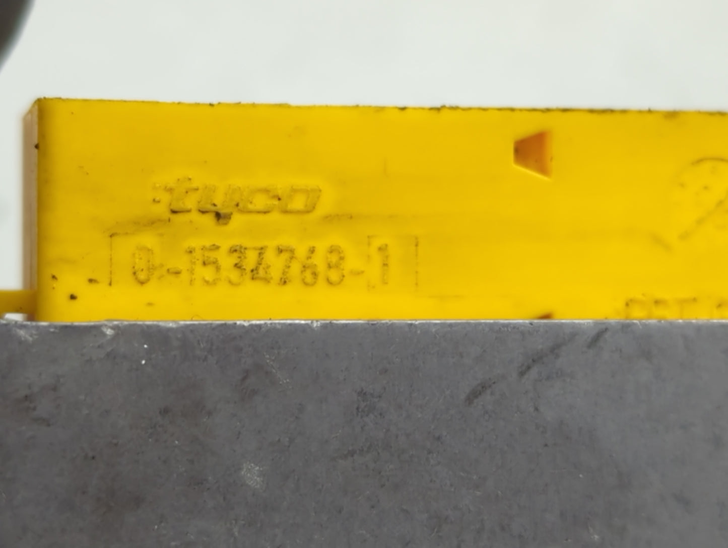 2006-2006 Dodge Durango Chassis Control Module Ccm Bcm Body Control - Oemusedautoparts1.com