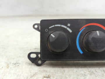 2006-2007 Dodge Ram 2500 Climate Control Module Temperature AC/Heater Replacement P/N:P55056569AD 58024B Fits Fits 2006 2007 OEM Used Auto Parts