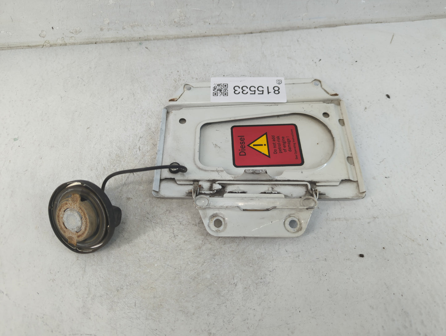 2006 Dodge Sprinter 2500 Fuel Tank Door Lid Gas Tank - Oemusedautoparts1.com
