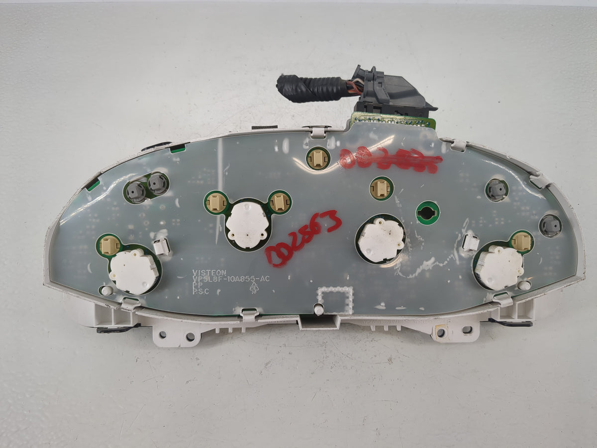 2006-2007 Ford Escape Instrument Cluster Speedometer Gauges P/N:5L8F-10A855-AC Miles: Fits Fits 2006 2007 OEM Used Auto Part