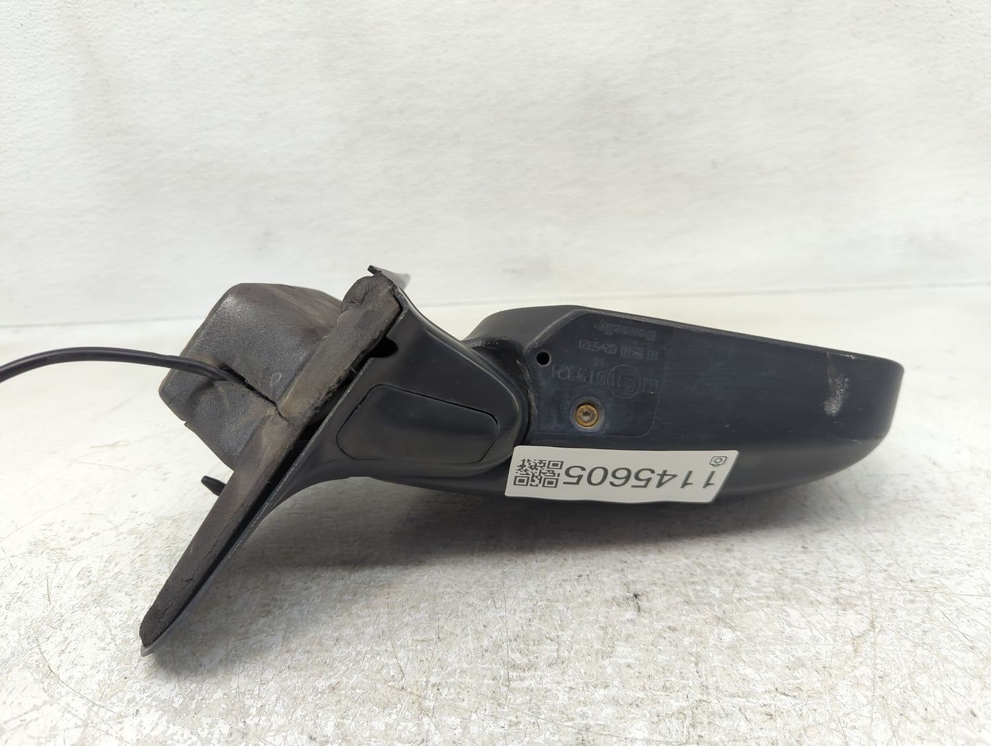 2001-2007 Ford Escape Passenger Side View Mirror - Right Door Mirror OEM Used - Oemusedautoparts1.com