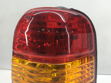 2001-2007 Ford Escape Tail Light Assembly Passenger Right OEM P/N:ABGBM140506 Fits Fits 2001 2002 2003 2004 2005 2006 2007 OEM Used Auto Parts